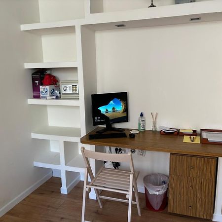 Studio Near The Sea Netanya Bagian luar foto